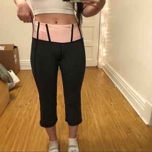 Lululemon cropped yoga pants leggings
